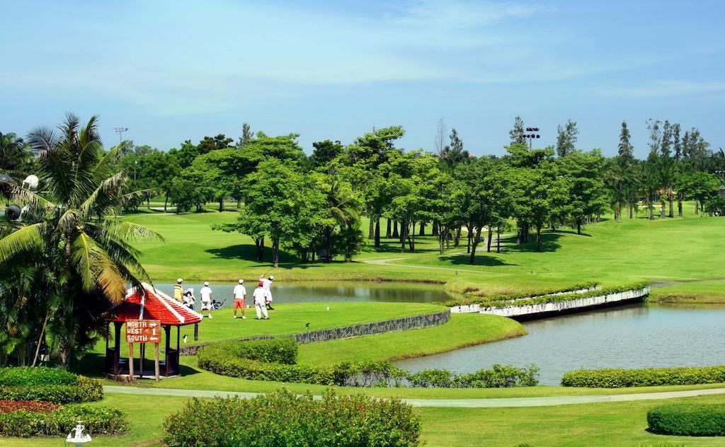 Pinehurst Golf Club And Hotel Pathumthani Kültér fotó